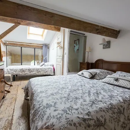 Gites De Gueynard Casa de Férias *