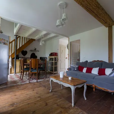 Gites De Gueynard Casa de Férias *